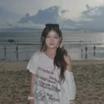 Y若  Avatar