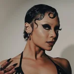 B  Avatar