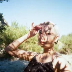L•  Avatar