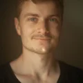 MH  Avatar