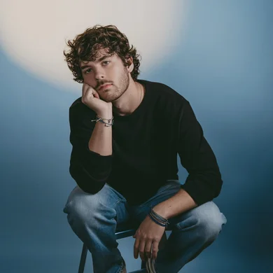 EK  Avatar