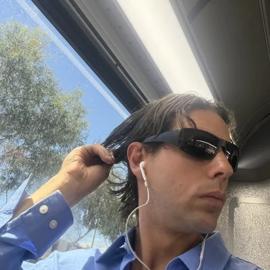 ES  Avatar