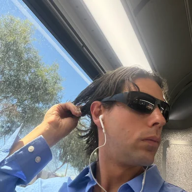 ES  Avatar