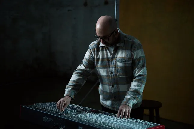 Samsung: Chris Gehringer