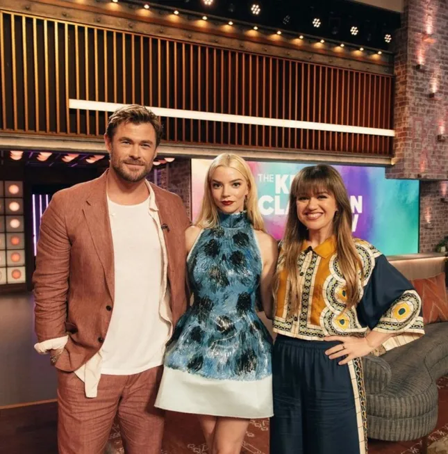Kelly Clarkson "The Kelly Clarkson Show" - Season 5.