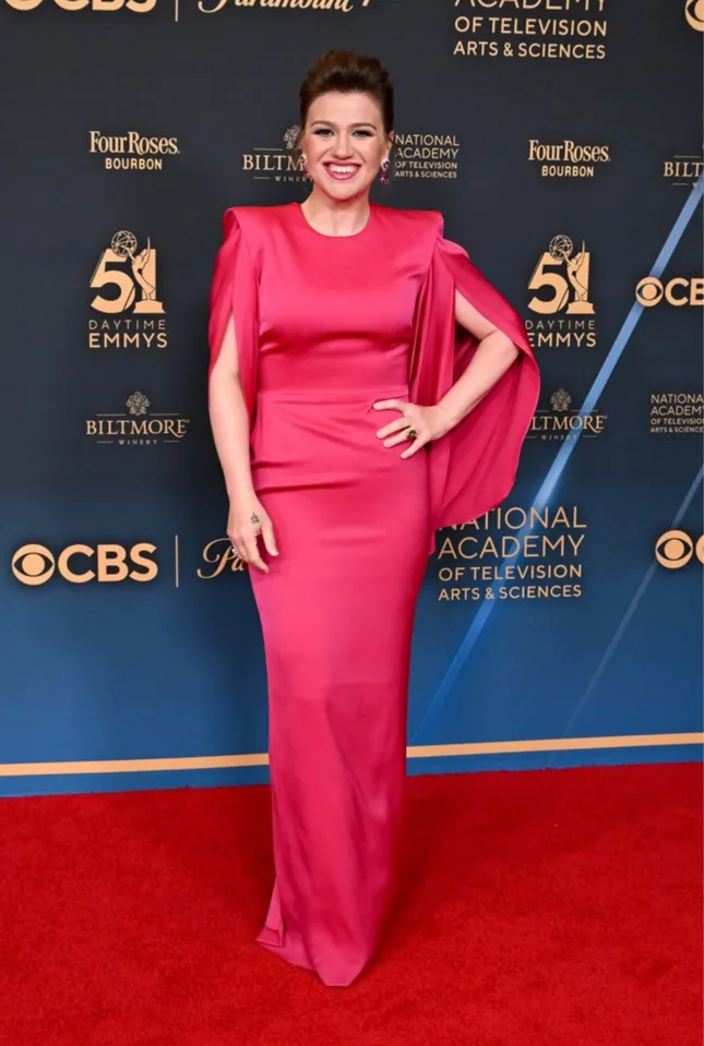 Kelly Clarkson "Daytime Emmy Awards."