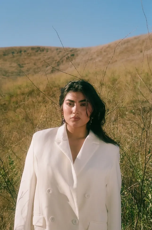Fashion in the fields