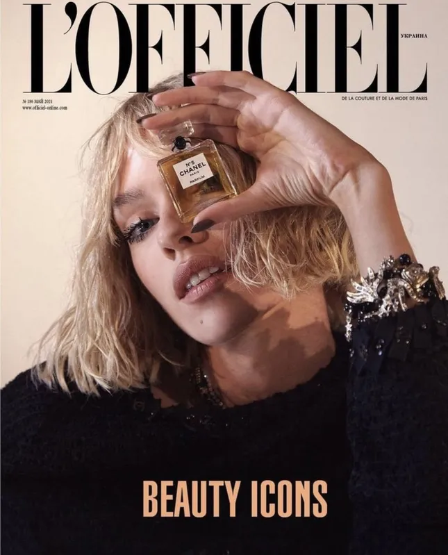 L’Officiel Magazine Cover x Chanel | Stella Maxwell