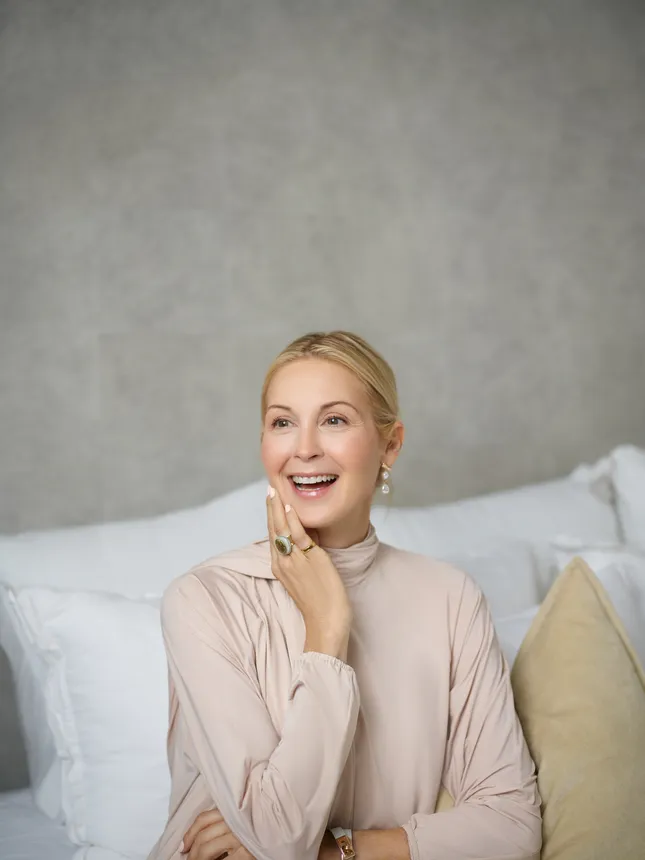 Kelly Rutherford for SITA active in NYC