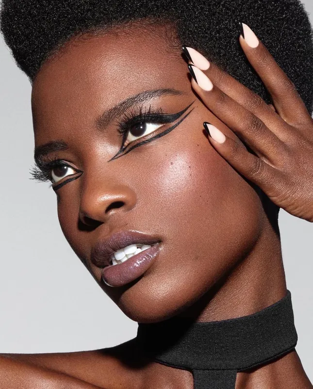 Morphe Make It Big Liner Campaign