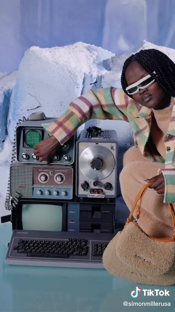 SIMONMILLER F’22 “Life on Mars” Campaign
