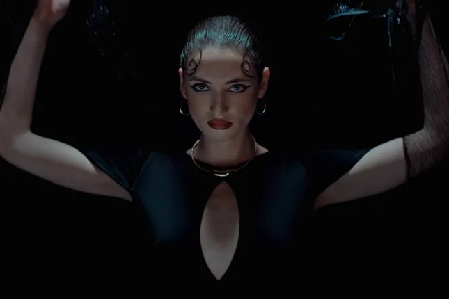 YSL - Black Opium Over Red