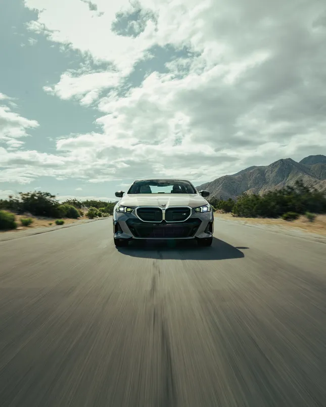 BMW i5