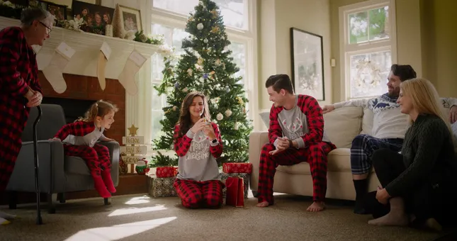 D. Geller & Son Holiday Commercial