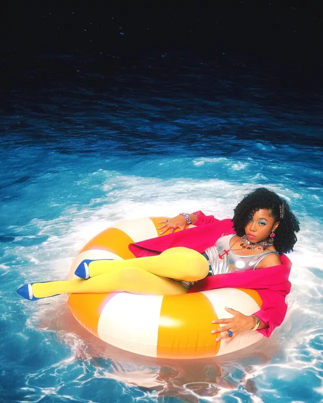 S.O.S 🛟 💄⚓️ 🌊 🆘 👠