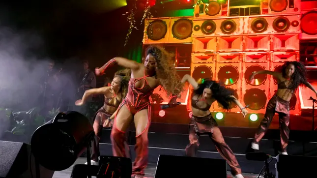 Victoria Monét - Road to JAGCHELLA (Behind the Show)