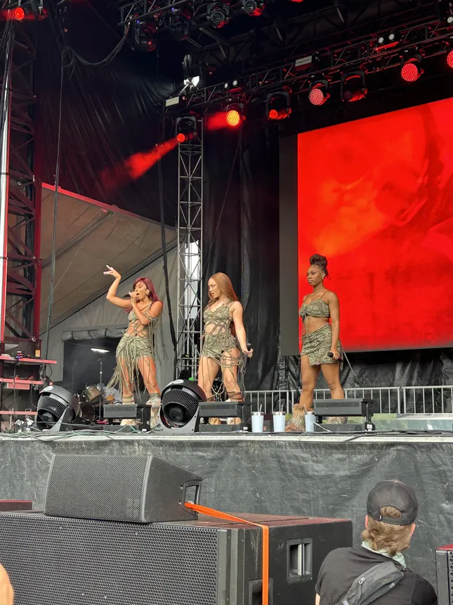 Flo 4 Gov Ball and Sony Music Hall concert