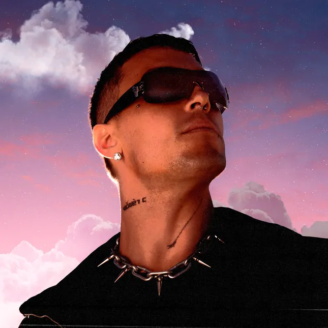 AL€XANDER QU££N - WALKiN ON A CLOUD Cover Art
