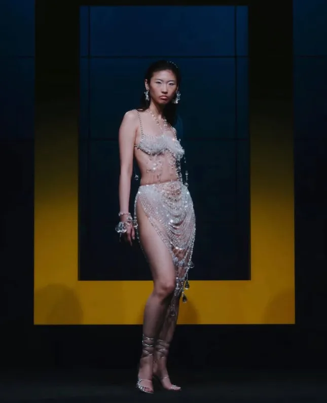 National Geographic ‘Fit For A Queen’
