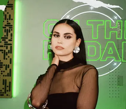 On The Radar - UNA MIA Performance