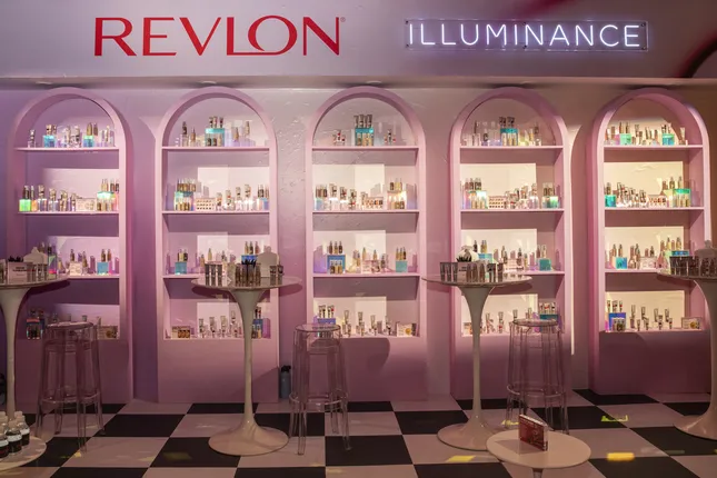 Revlon Live Boldly