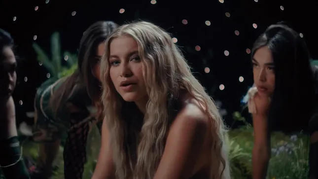 Sofia Reyes - Luna
