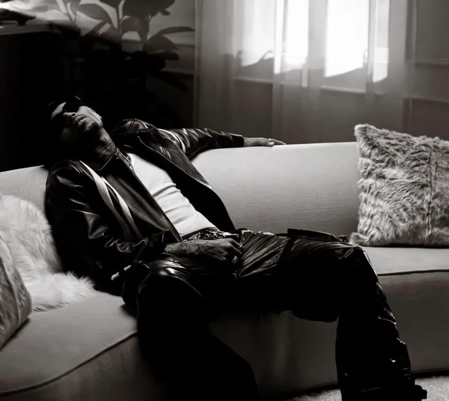 CHRIS BROWN ‘FEEL SOMETHING’