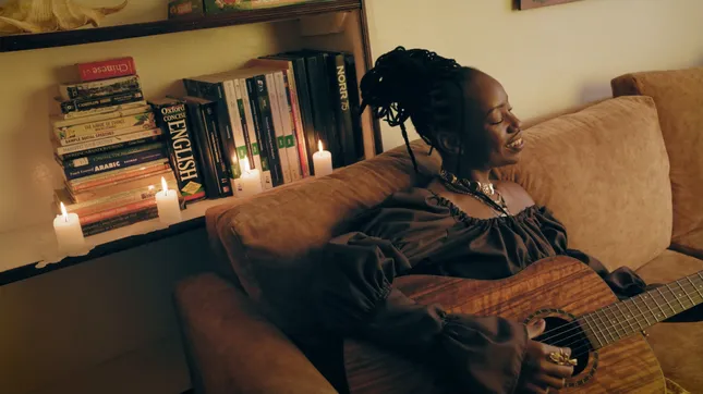 Njerae - Aki Sioni