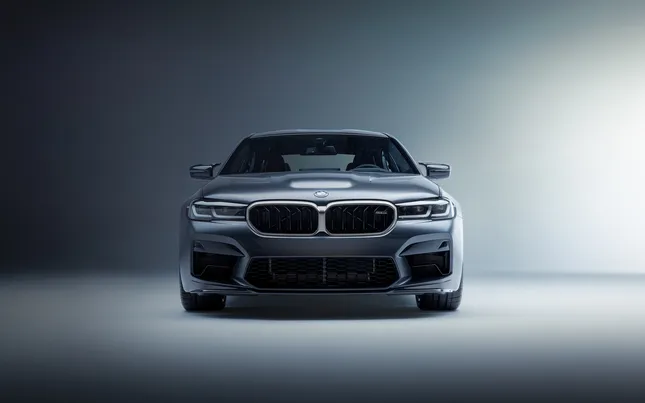 2023 BMW M5