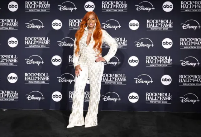 Mary J Blige- Rock & Roll Hall of Fame
