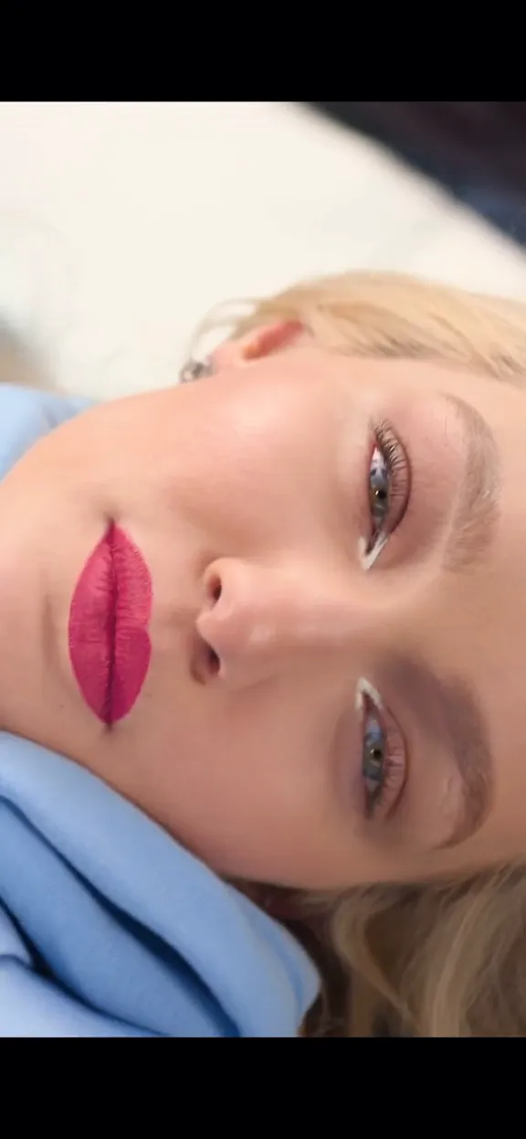 Maybelline Break Free
