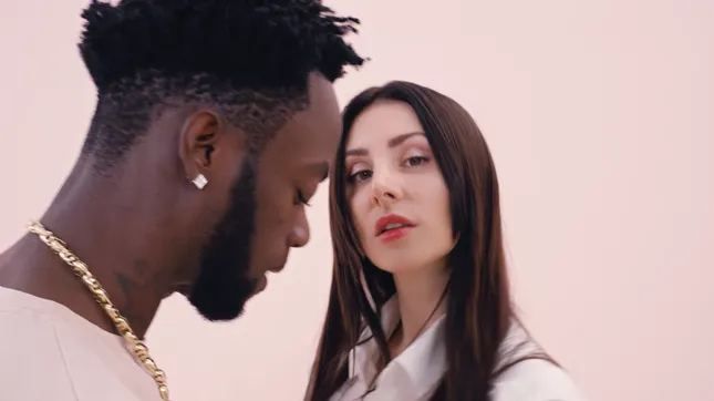 'Contigo' Mala Rodríguez ft. Stylo G