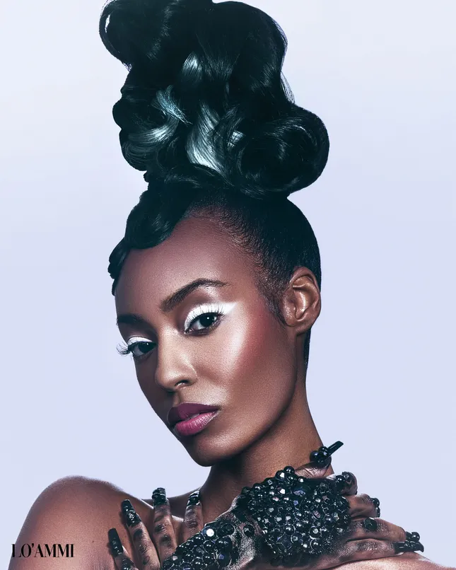 “Luce Freda” for Lo’Ammi Magazine December 2024 Print Issue