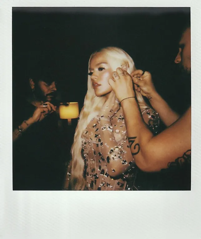 Getting ready with Karol G - MET Gala / Vogue Spain