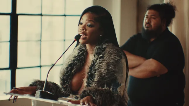 City Girls - RAW
