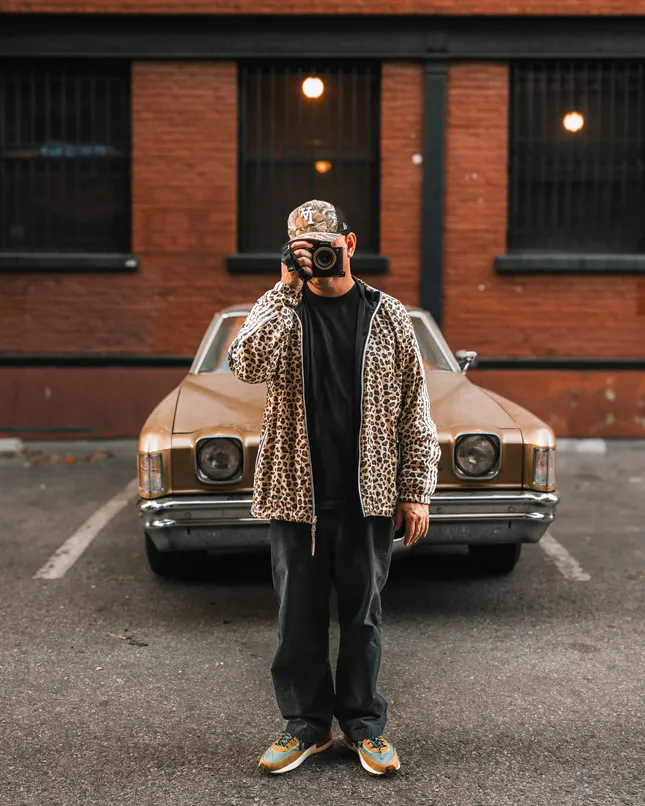 Selfie photoshoot in LA arts district