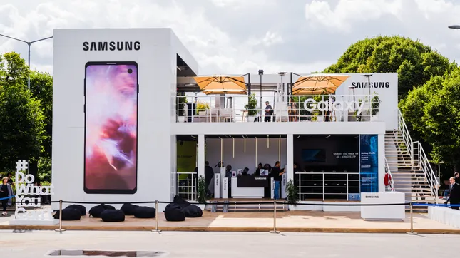 Samsung Galaxy Studio