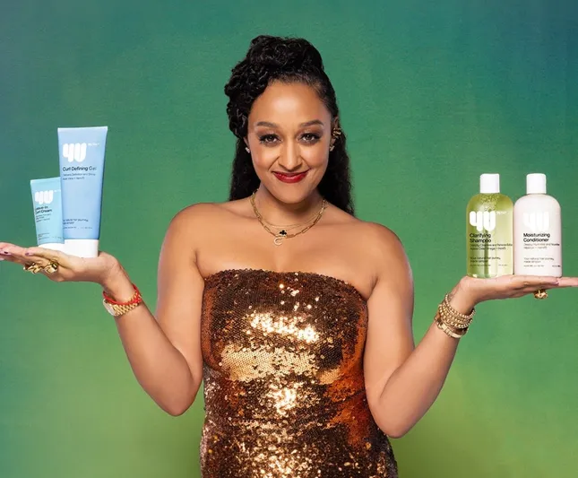 4U by Tia holiday campaign