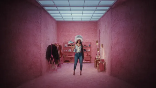 Saweetie Straordinary | Smirnoff