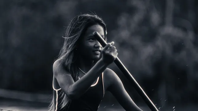 B&W