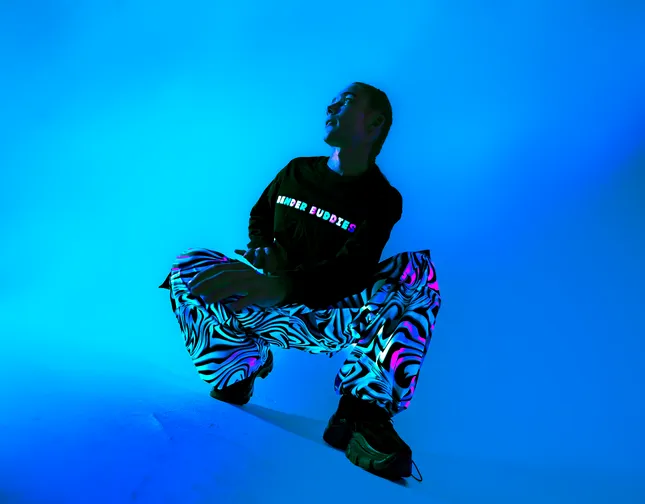 Vibe Wire Rave Apparel Campaign