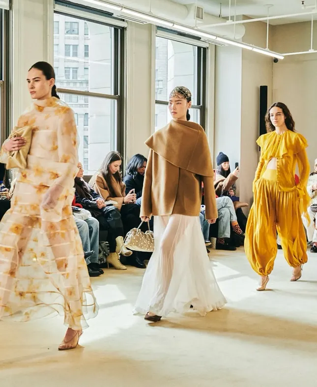 ALTUZARRA FW25 Runway
