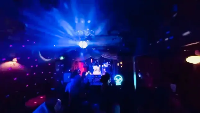 Virgil Club micro drone dj shoot