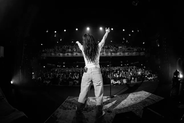 Lizzy McAlpine | The End of the Movie Tour