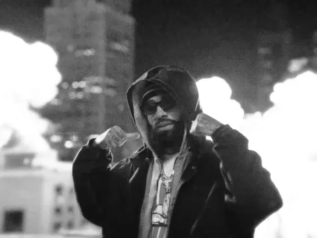 Larry June, 2 Chainz & The Alchemist - Colossal (Official Video)