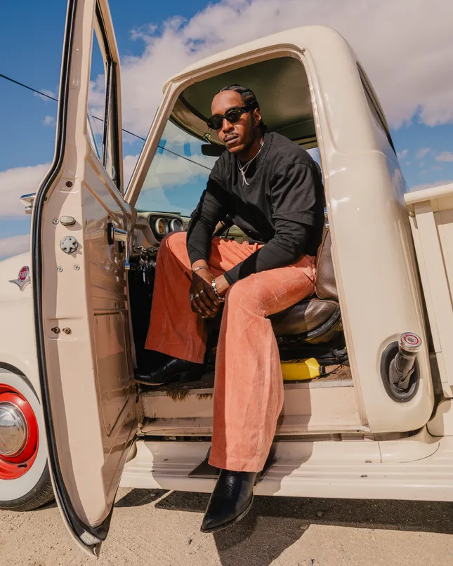 Clove Studios - The Traveler Pant Editorial