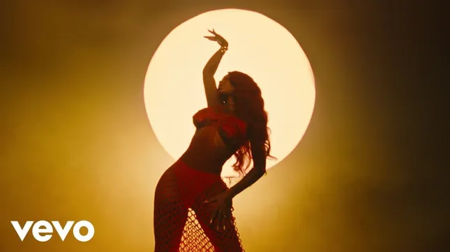 “No Love” Summer Walker ft Cardi B & SZA