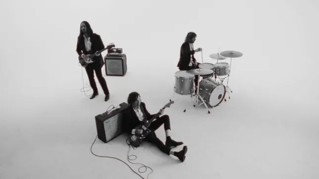 Min Min Light - Black Feathers Music Video