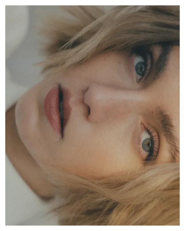 Photoshoot Edito with Bethany Dziekan - Fenton Models NYC