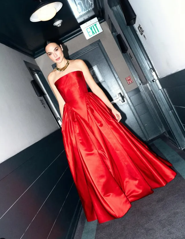 PRADA socials for Oscars